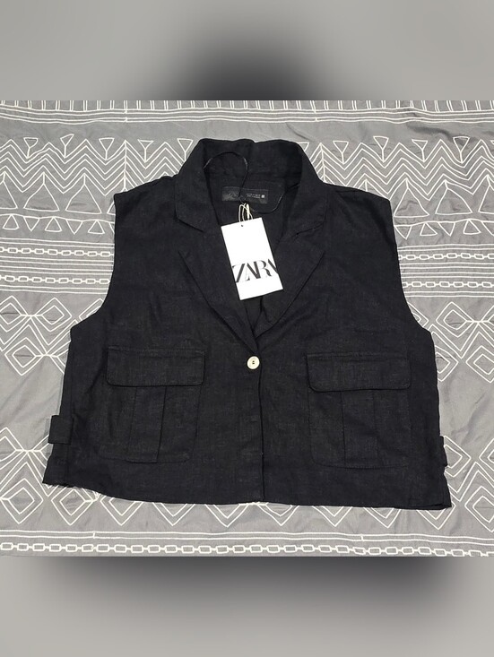 Zara Tops - Zara Linen Blend Cropped Vest Size XS